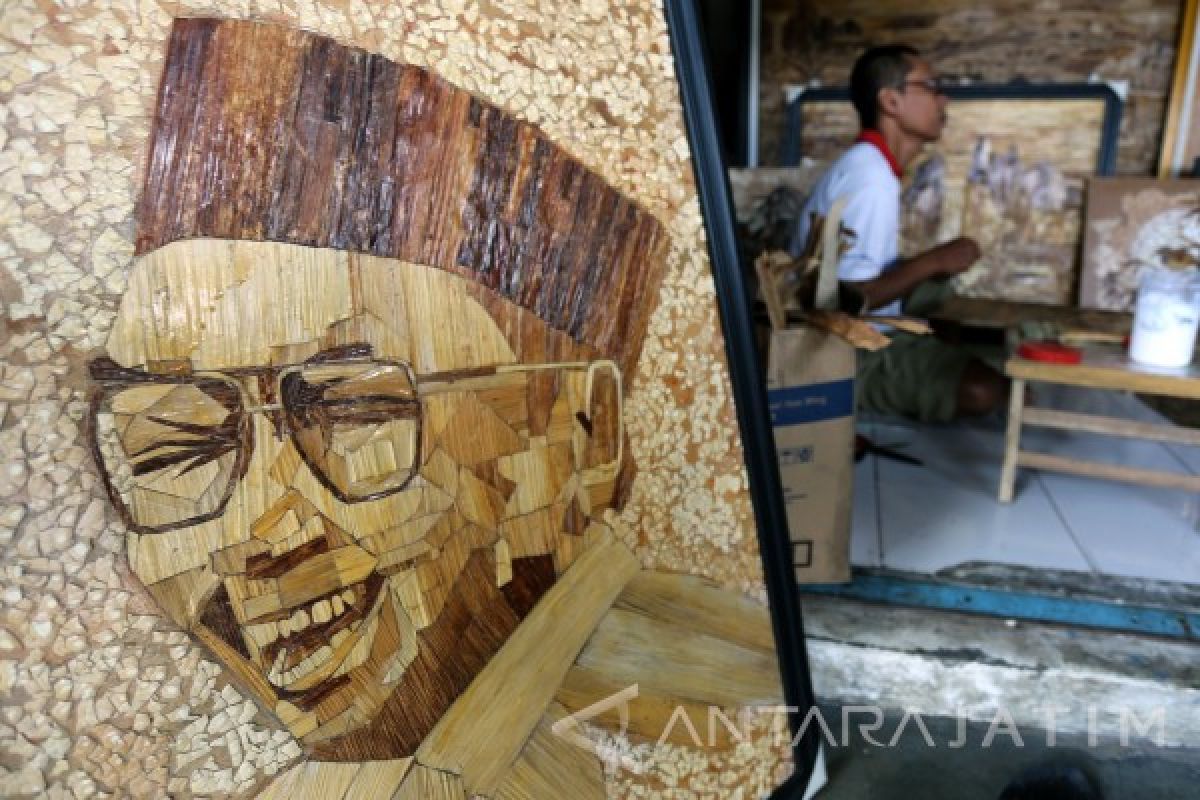 Rok Eksotis dari Pelepah Pisang Ungu: Keindahan Alami dan Potensi Histamin Alami